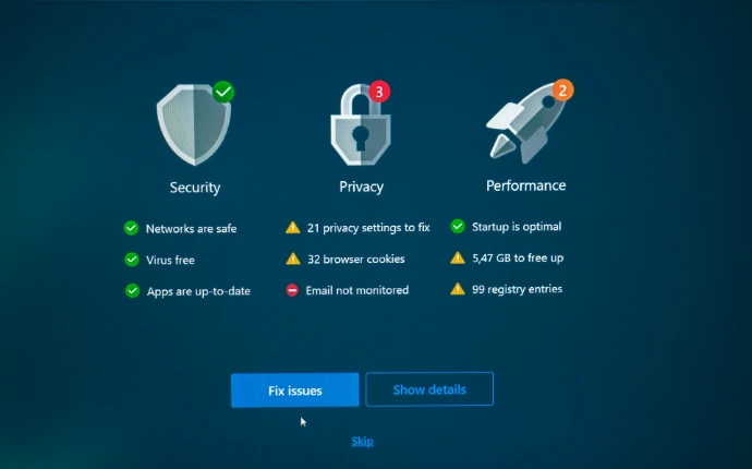 Security, privacy, and performance status with fix options.